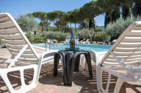 Dolce Far Niente Apartment with pool & parking, Passignano Sul Trasimeno